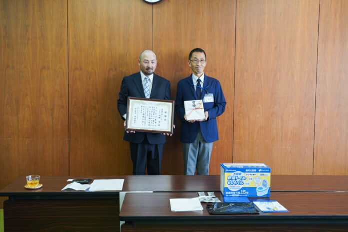 有限会社だいだい、明石市へ非常災害用備蓄物品（非常トイレ「もしもくん」）を寄贈のメイン画像