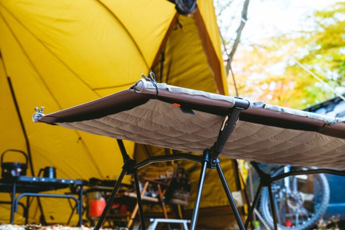 【CAMP HACK×TAIONコラボ】冬キャンプが快適になる「ワイドダウンブランケット」が販売開始！のメイン画像